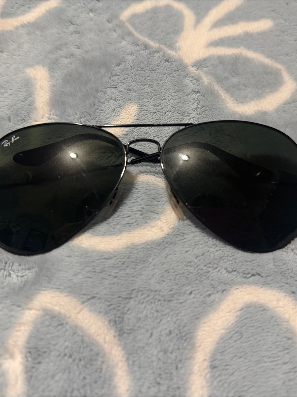 Ray-Ban Aviator Sunglasses in Black